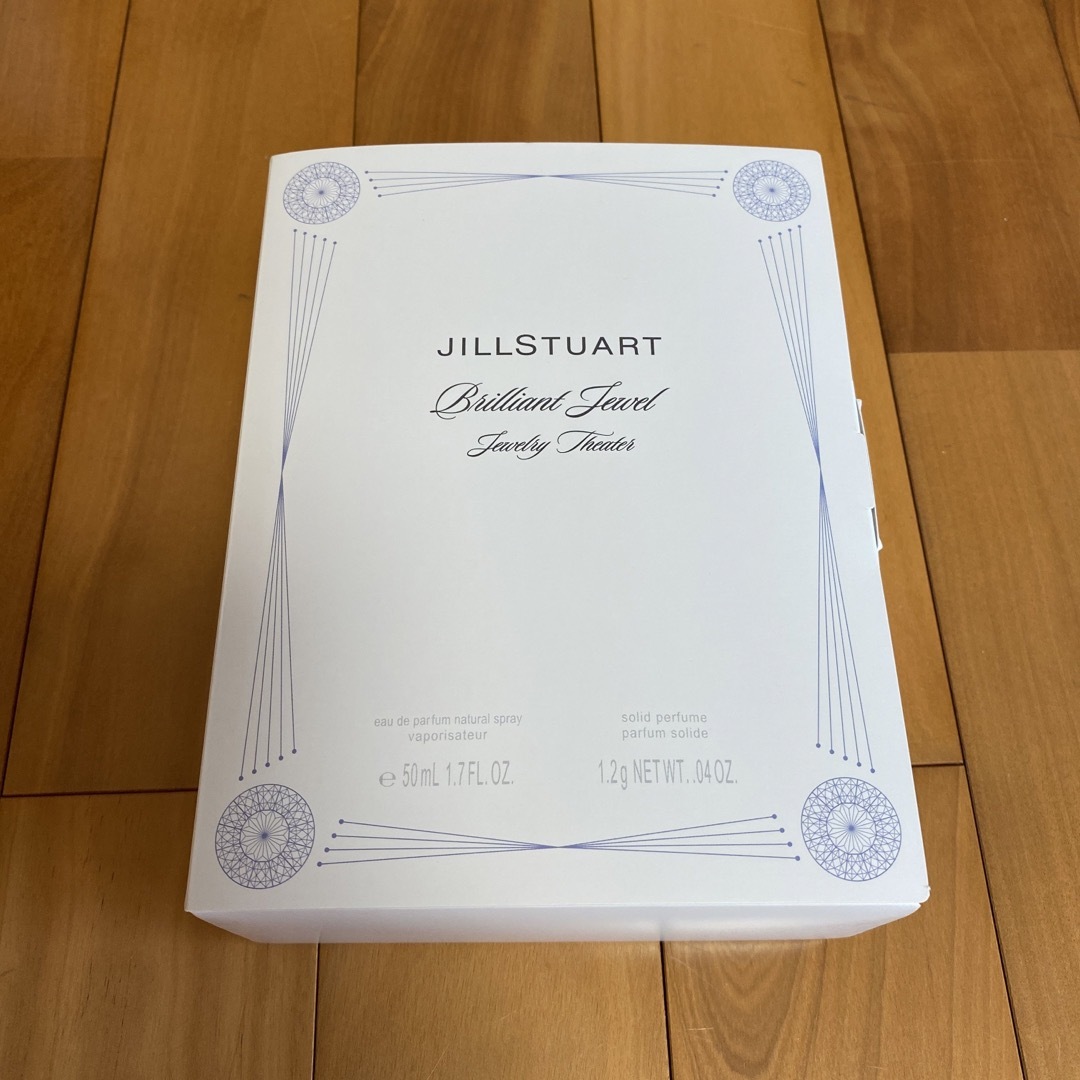 JILLSTUART(ジルスチュアート)のJILL STUART ブリリアントジュエル レットイットスノー セット コスメ/美容の香水(その他)の商品写真