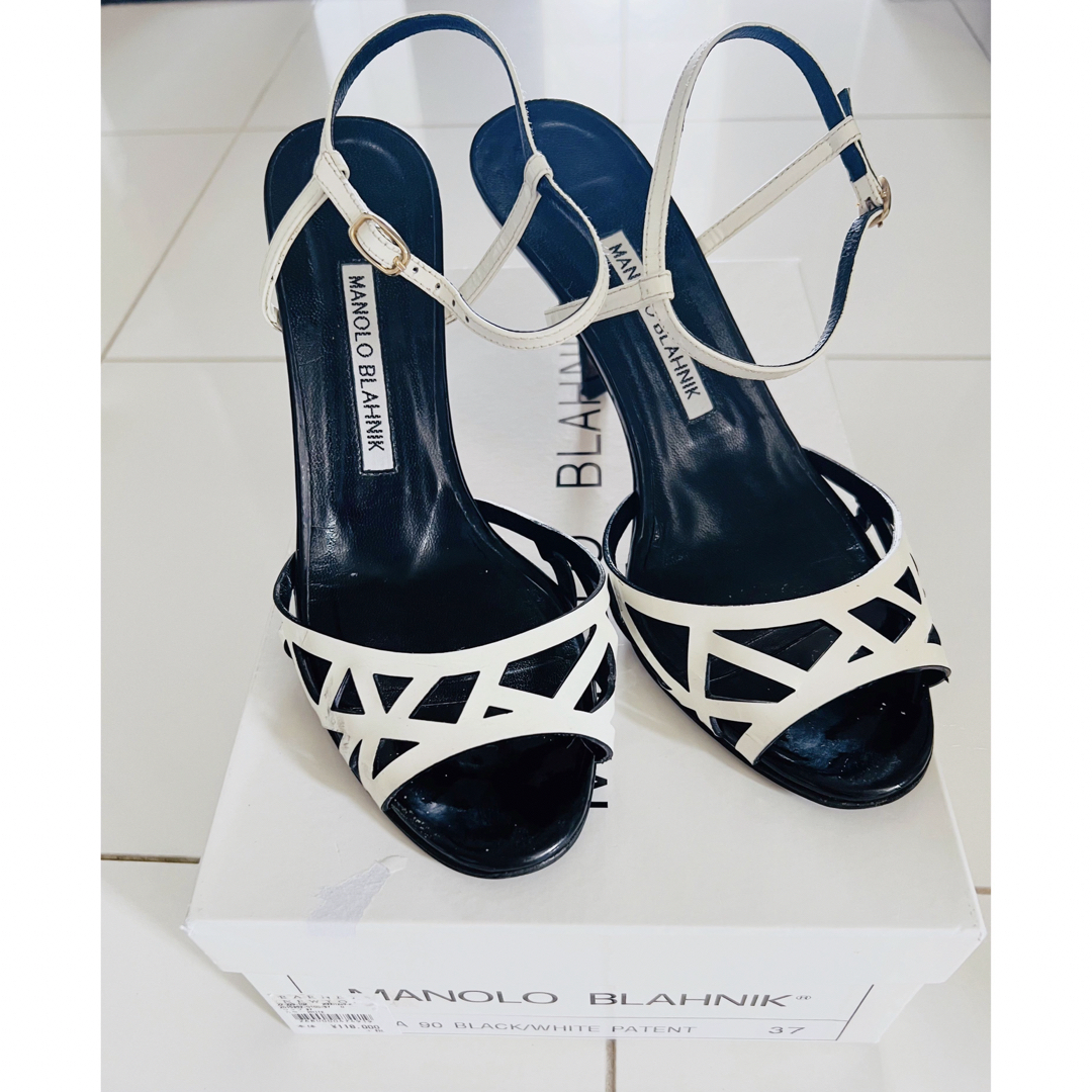 ManoloBlahnik（マノロ・ブラニク）black&whiteサンダル37