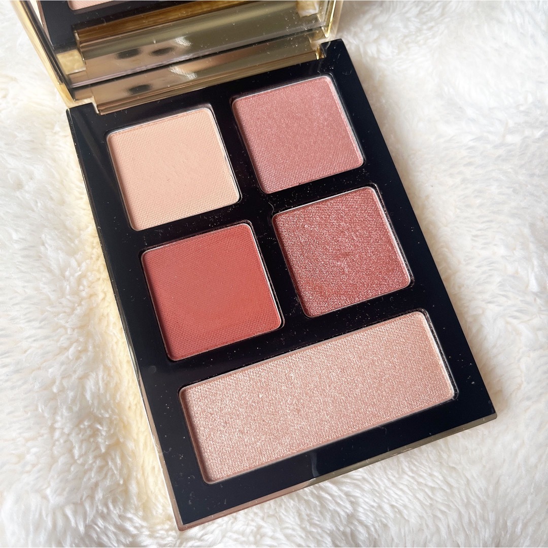 BOBBI BROWN - BOBBI BROWN ジュエルローズアイパレットの通販 by ...