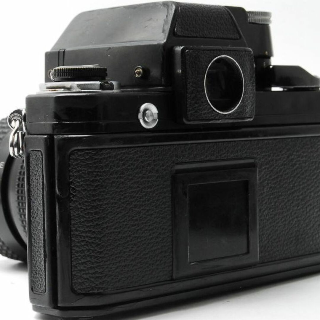 Nikon F2 + Ai-s Nikkor 35-70mm #4104142 | www.gamescaxas.com