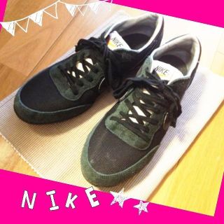 ナイキ(NIKE)の美品！NIKE ★ スニーカー(スニーカー)