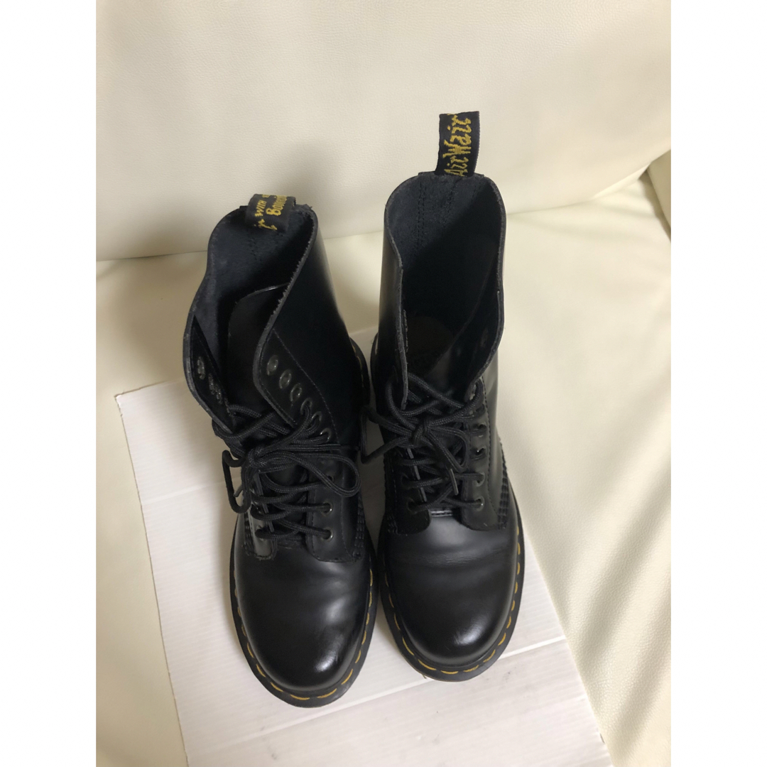 Dr.Martens ドクターマーチン 10ホール 1490 UK4