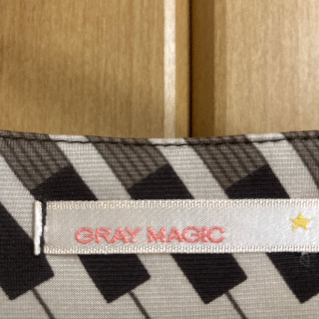 グレイマジック gray magicワンピース 総柄の通販 by enotcele's shop