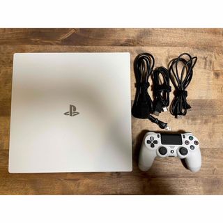 プレイステーション4(PlayStation4)のps4 pro CUH-7000B(家庭用ゲーム機本体)