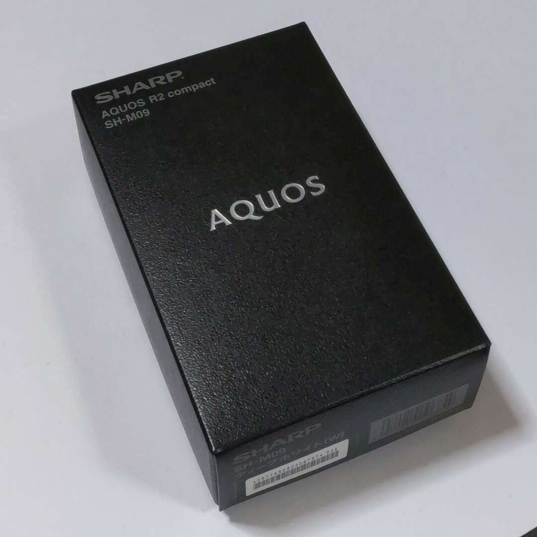 AQUOS R2 compact SH-M09 SIMフリー ディープホワイト 3