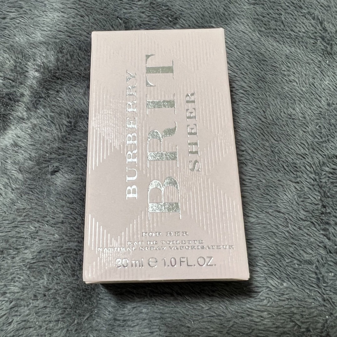 BURBERRY(バーバリー)のBurberry brit バーバリー　ブリットシアー　30ml コスメ/美容の香水(香水(女性用))の商品写真