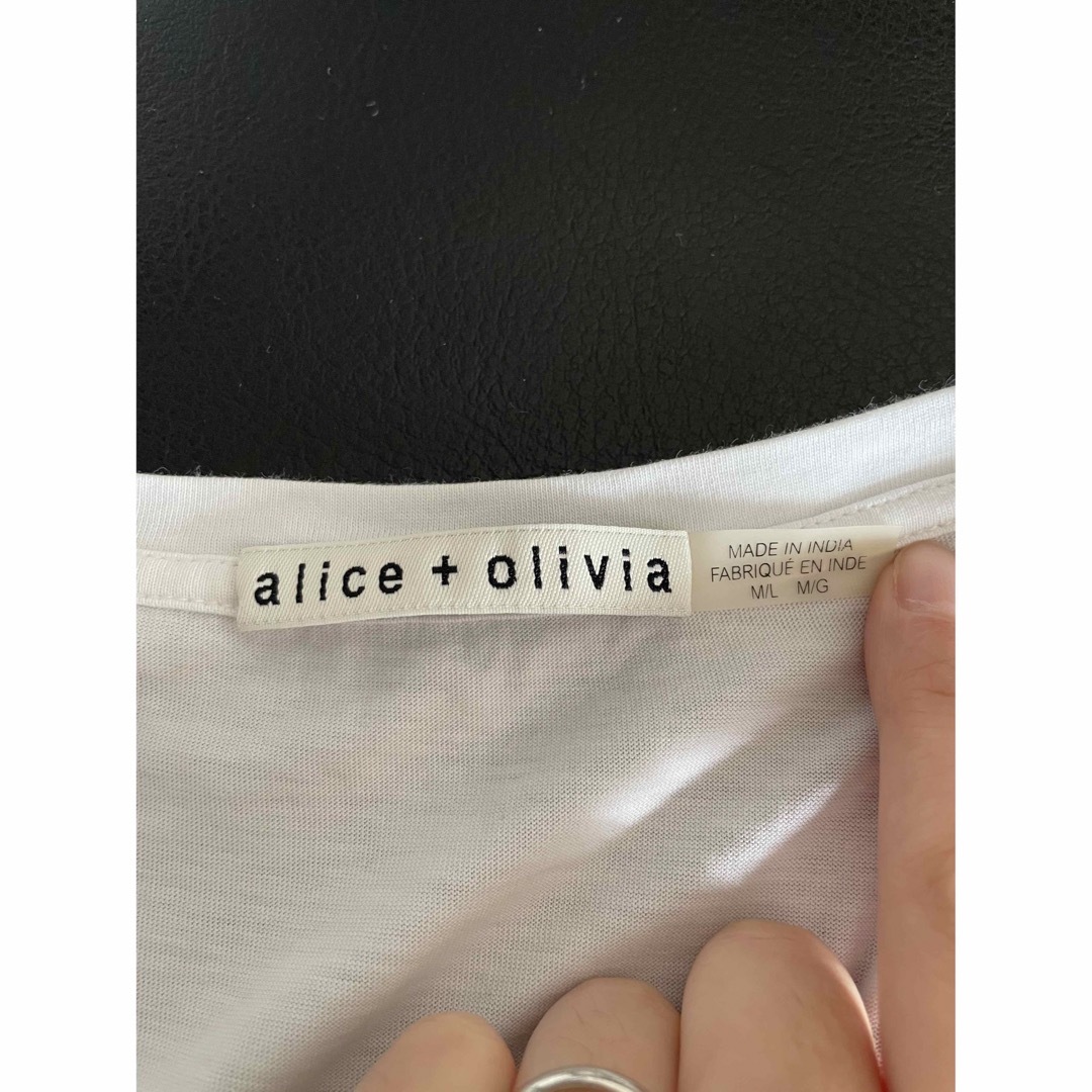 Alice+Olivia(アリスアンドオリビア)のアリスアンドオリビア　Tシャツ レディースのトップス(Tシャツ(半袖/袖なし))の商品写真