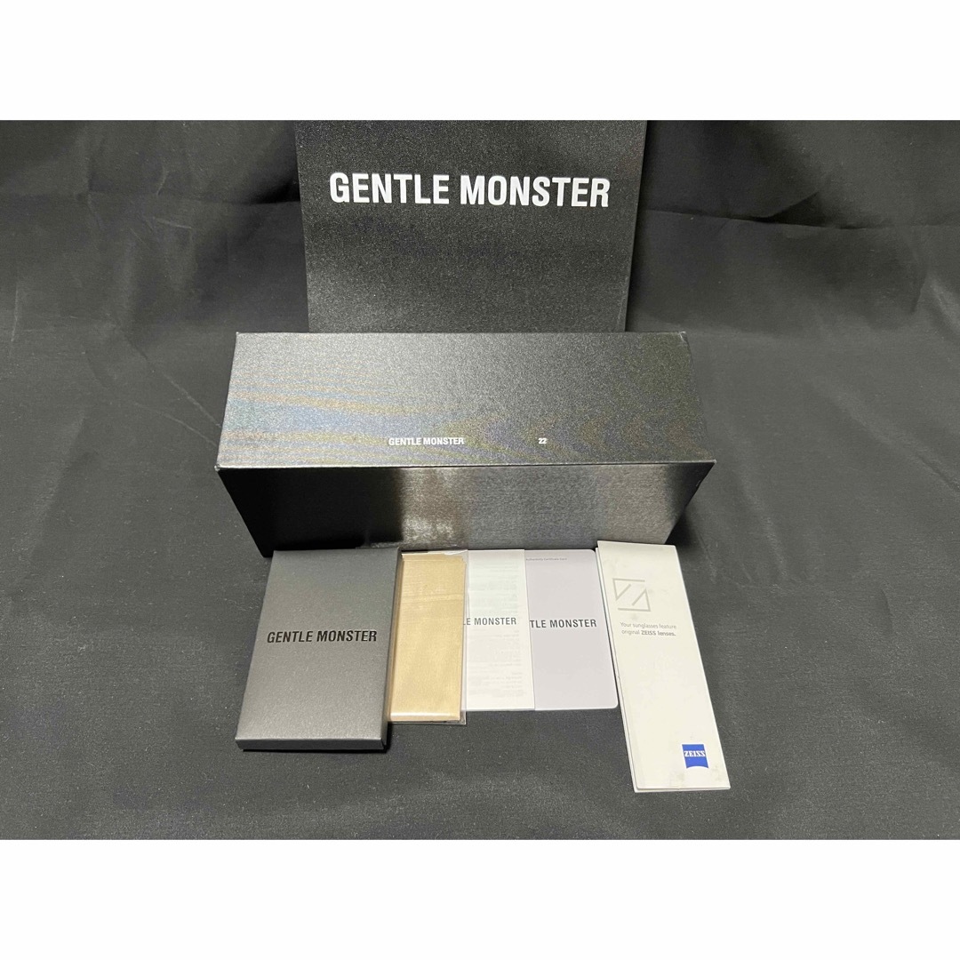 【専用】GENTLE MONSTER Musee 01(BL) メンズのファッション小物(サングラス/メガネ)の商品写真