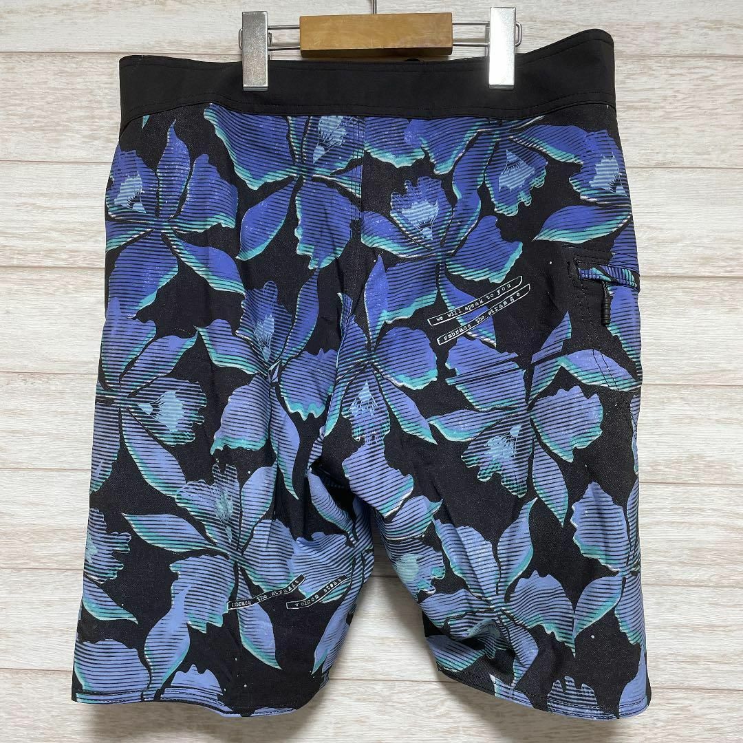 volcom(ボルコム)の新品 VOLCOM 水着 海パン メンズ 花柄 メンズの水着/浴衣(水着)の商品写真