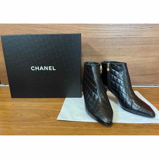 シャネル(CHANEL)のシャネル　ショートブーツ　キルティング(ブーツ)