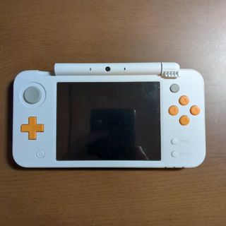 ジャンク　Newニンテンドー2DSLL　ホワイト×オレンジ(家庭用ゲーム機本体)