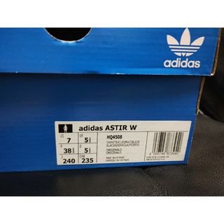 ハローキティ - 新品未使用 箱付き アディダス ハローキティ