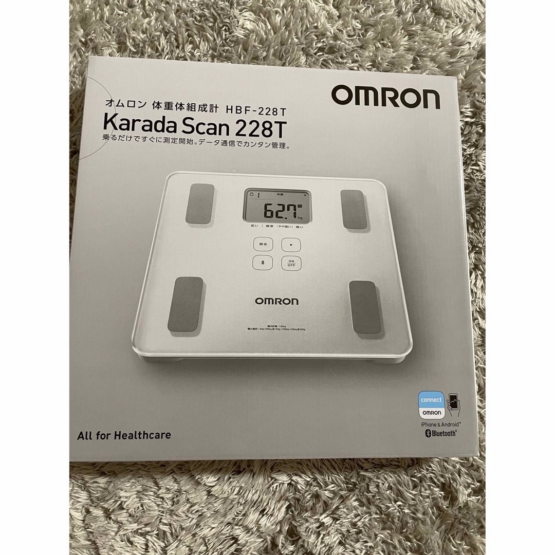 OMRON(オムロン)のOMRON 体重計　HBF-228T-SW スマホ/家電/カメラの美容/健康(体重計/体脂肪計)の商品写真