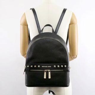 マイケルコース(Michael Kors)の新品未使用 マイケルコース リュック スタッズ ナイロン 軽量(リュック/バックパック)