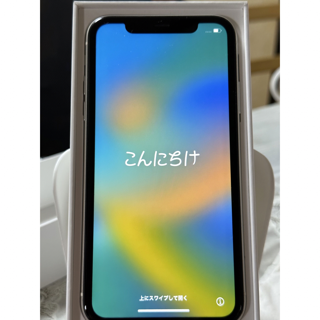 アップル iPhone11 128GB ホワイト au SIMフリースマートフォン携帯電話