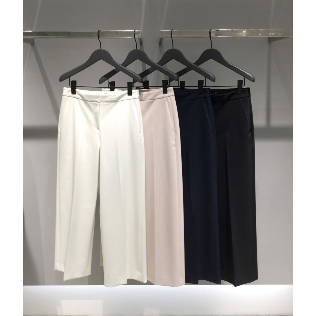 Theory luxe(セオリーリュクス)のTheory luxe 19ss ワイドストレートクロップドパンツ レディースのパンツ(クロップドパンツ)の商品写真