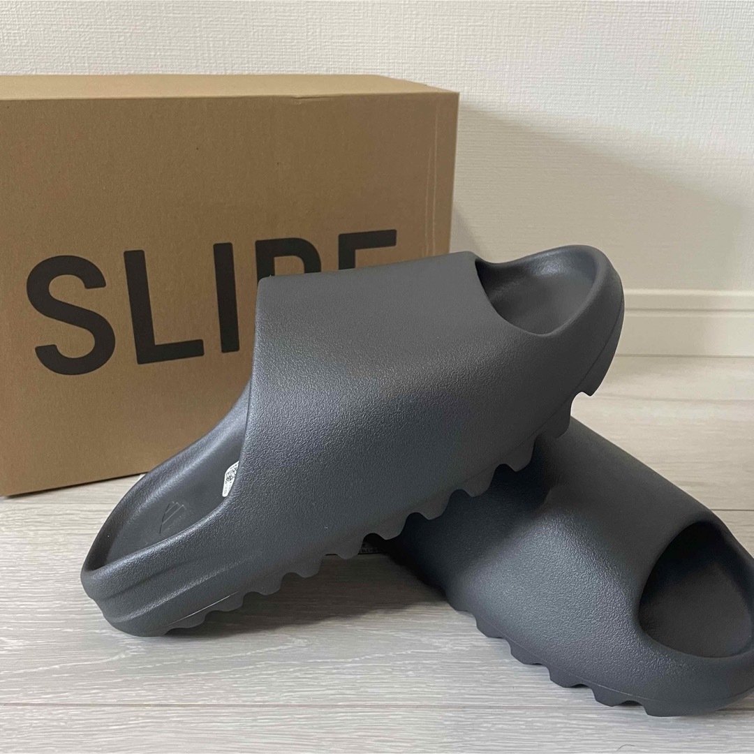 adidas   新品未使用adidas YEEZY Slide Onyx .5cmの通販 by K's