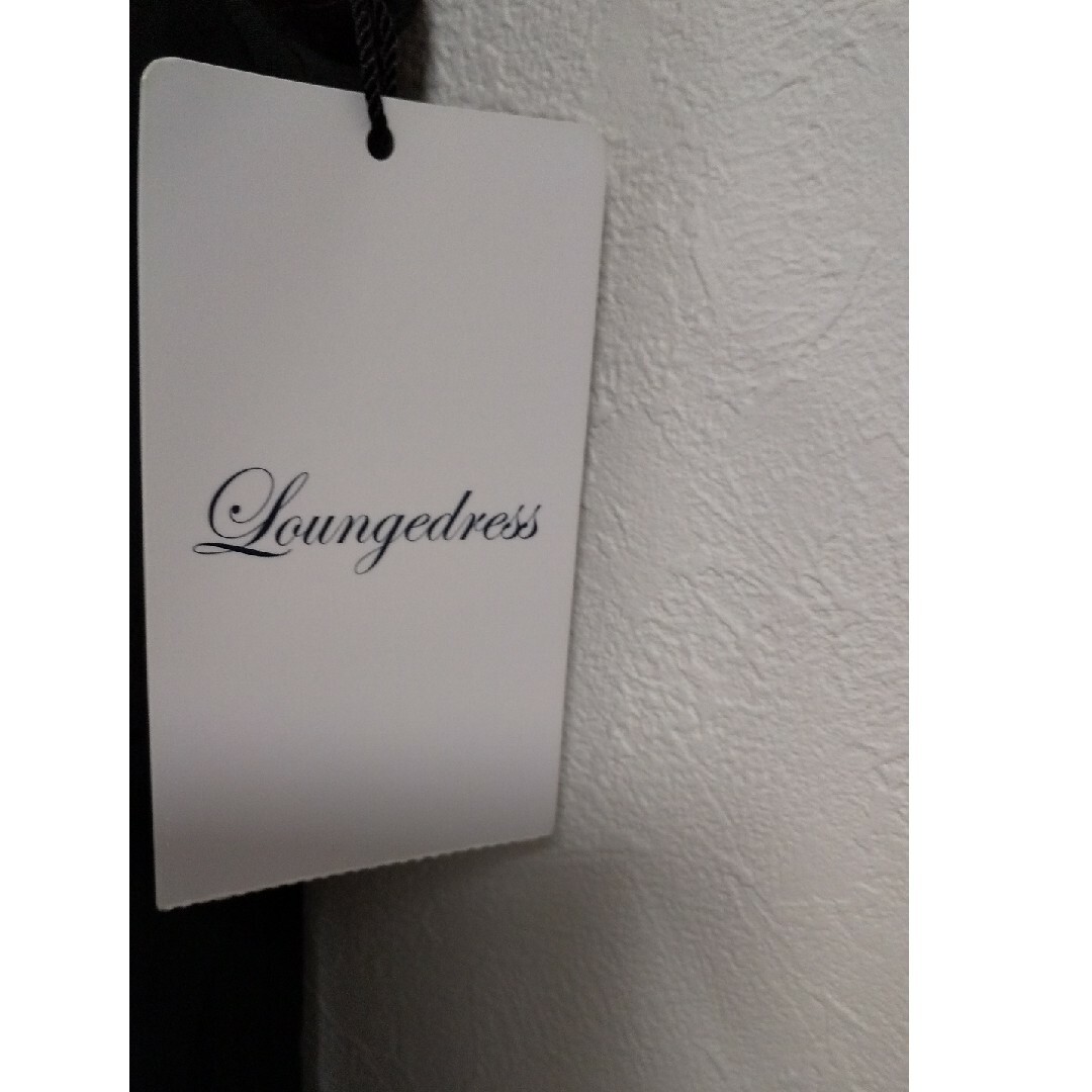 Loungedress(ラウンジドレス)の#ラウンジドレス#とろみシャツ#黒#新品未使 レディースのトップス(シャツ/ブラウス(半袖/袖なし))の商品写真