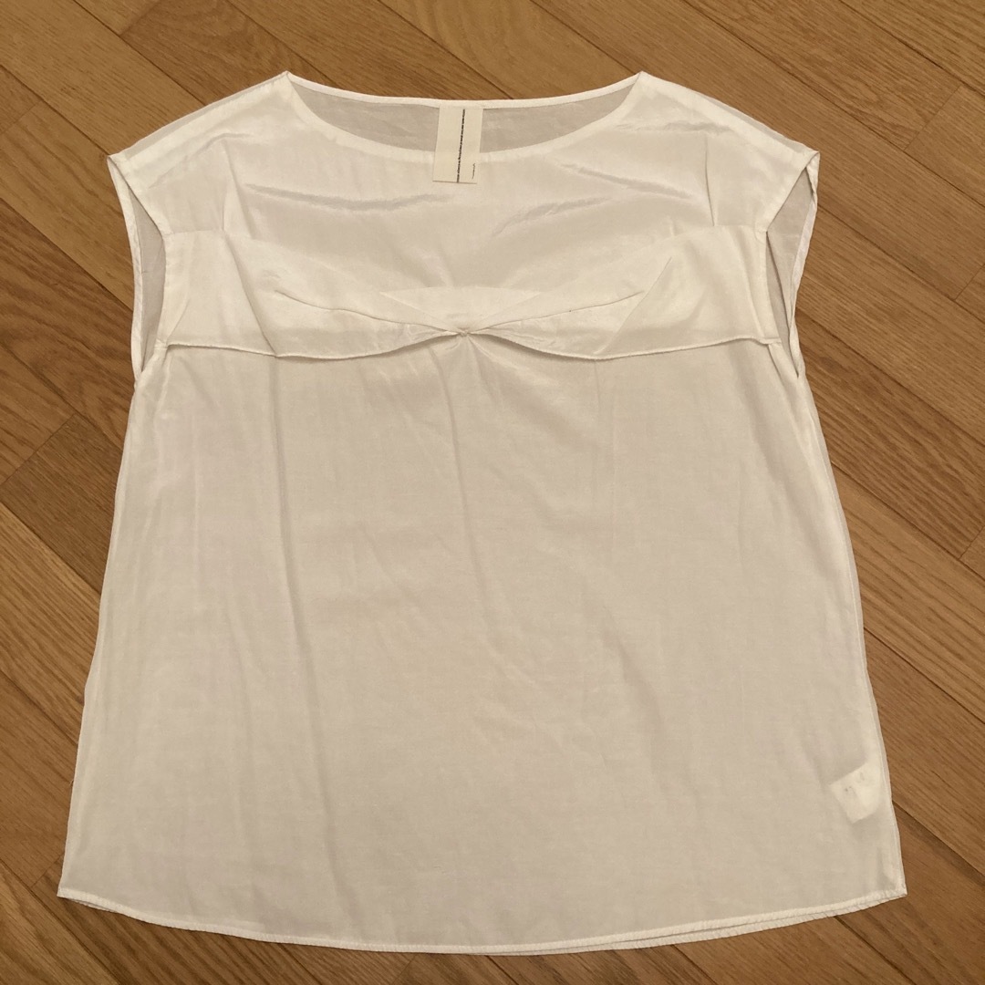 nitca(ニトカ)のnitca ニトカ Tシャツ　ブラウス レディースのトップス(シャツ/ブラウス(半袖/袖なし))の商品写真