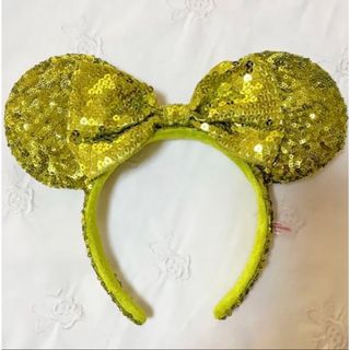 ディズニー(Disney)のディズニー　カチューシャ　緑(キャラクターグッズ)