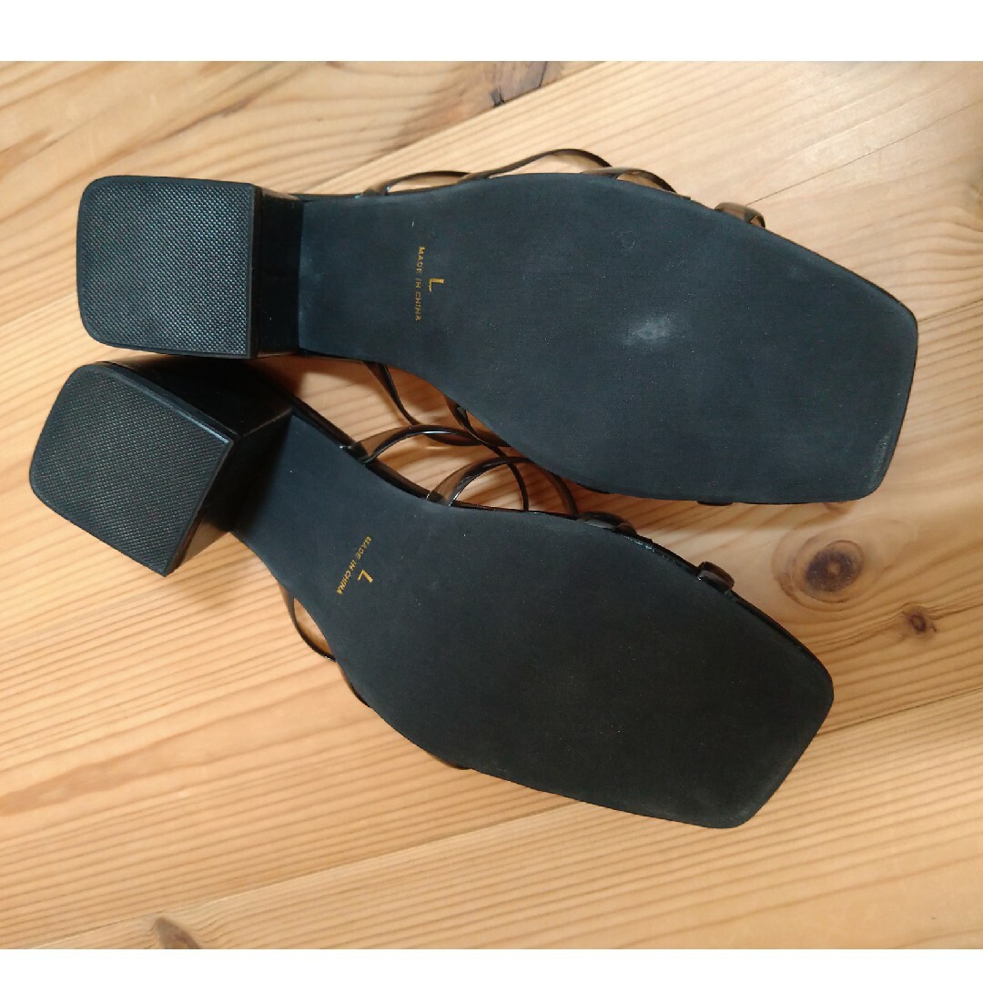 alala(アララ)のアララ alala PVCチューブミュール（211916） ブラック レディースの靴/シューズ(ミュール)の商品写真