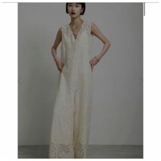 アメリヴィンテージ(Ameri VINTAGE)のアメリヴィンテージ　CHLOE V NECK ROMPERS(ロングワンピース/マキシワンピース)