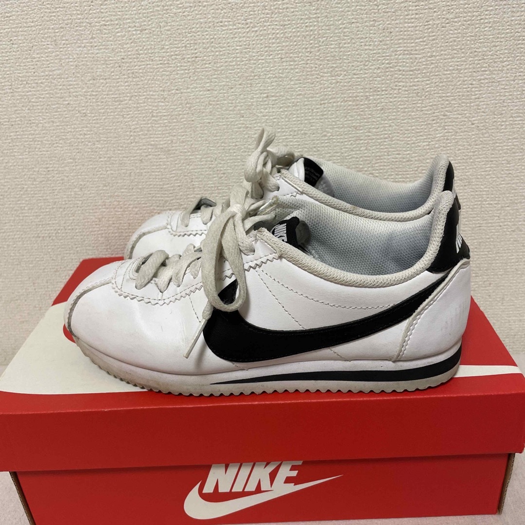 NIKE(ナイキ)の値下げしました！NIKE CORTEZ レディースの靴/シューズ(スニーカー)の商品写真