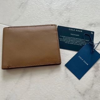 コールハーン(Cole Haan)のコールハーン 新品　ミニ財布　カードケース(折り財布)