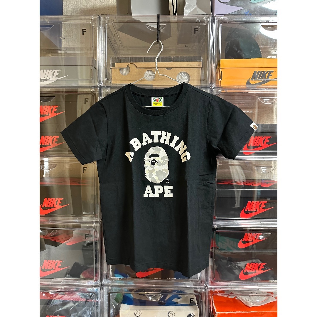 A BATHING APE(アベイシングエイプ)のA bathing ape t-shirt  レディースのトップス(Tシャツ(半袖/袖なし))の商品写真