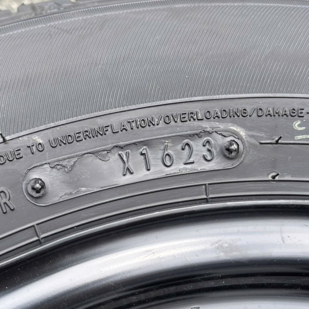 新車外し ヤリス 純正タイヤホイール 4本セット 175/70R14 21 新車外し ヤリス 純正タイヤホイール 4本セット 175/70R14 21