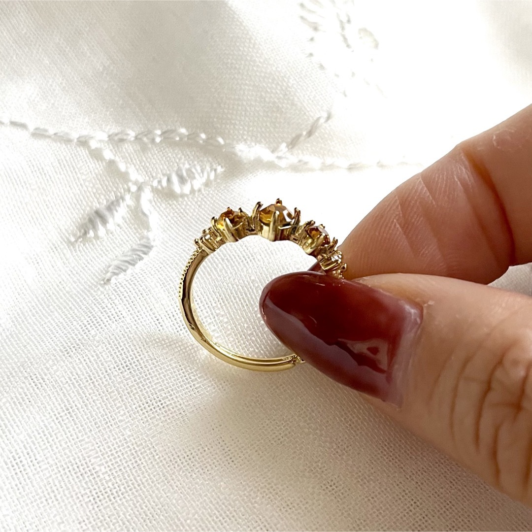アンティークリング 煉瓦色 テラコッタ ラインストーン 指輪 フリーサイズ レディースのアクセサリー(リング(指輪))の商品写真