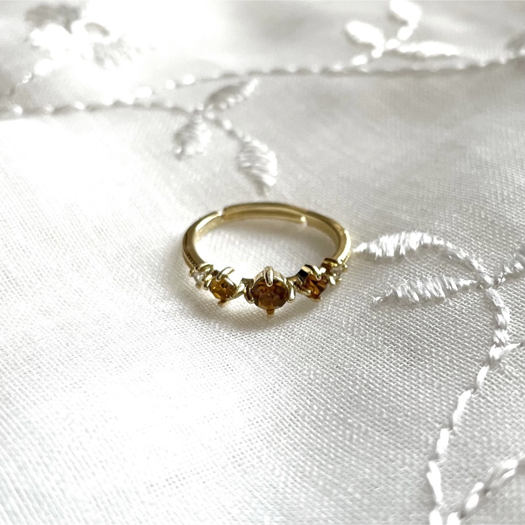 アンティークリング 煉瓦色 テラコッタ ラインストーン 指輪 フリーサイズ レディースのアクセサリー(リング(指輪))の商品写真