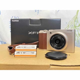 フジフイルム(富士フイルム)の富士フイルム XF10 シャンパンゴールド 付属品完品 予備バッテリー付き(コンパクトデジタルカメラ)