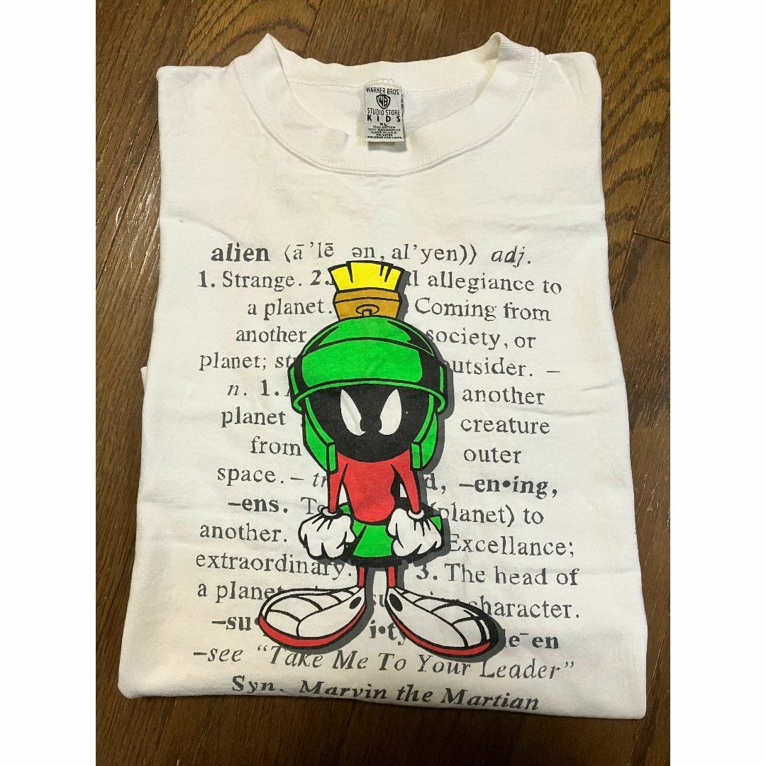 【レア】looney tunes マービン・ザ・マーシャン　白Tシャツ XL キッズ/ベビー/マタニティのキッズ服男の子用(90cm~)(Tシャツ/カットソー)の商品写真