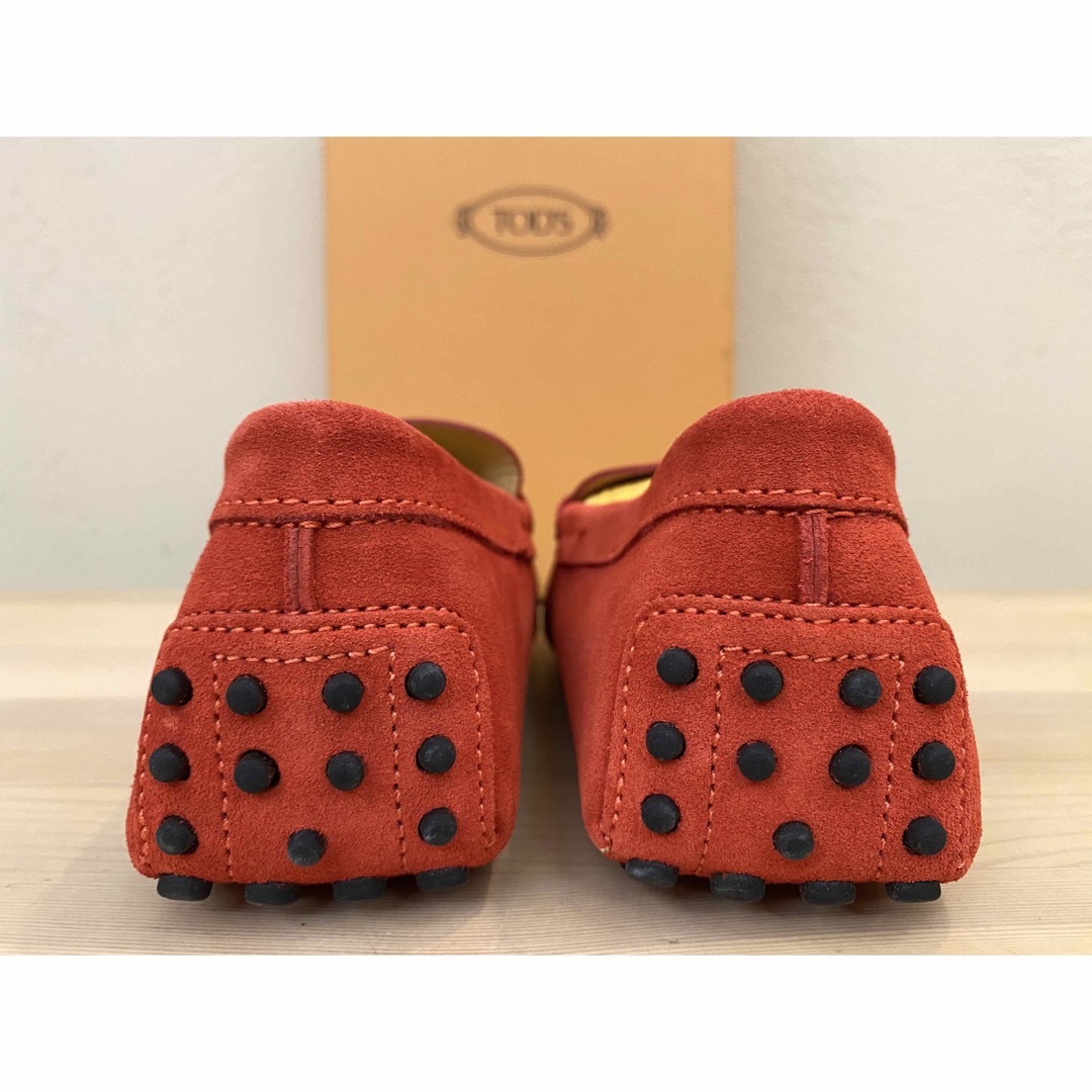 新品 TOD'S トッズ スエード ゴンミーニ ドライビングシューズ 新品 TOD'S トッズ スエード ゴンミーニ ドライビングシューズ