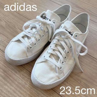 アディダス(adidas)のadidas スニーカー　ホワイト(スニーカー)