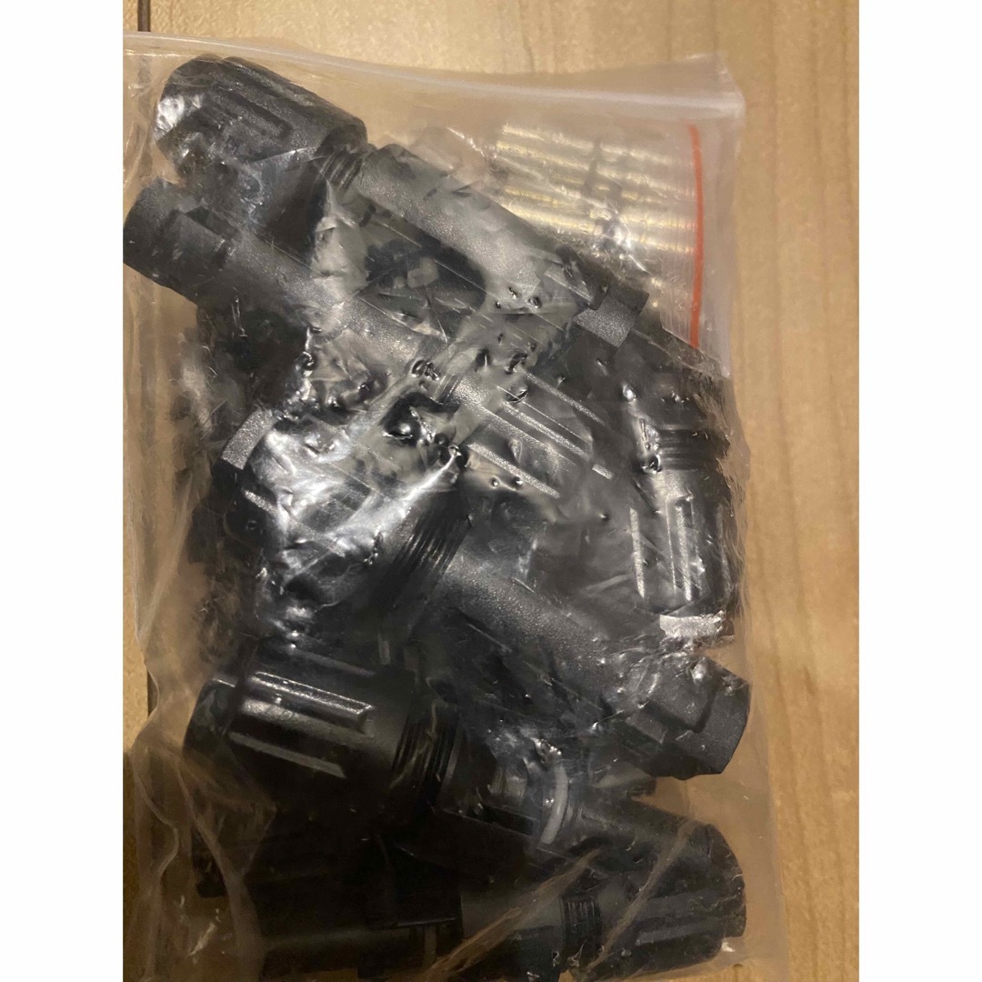SALE】 ソーラーコネクタIP68 1500V錫メッキ銅端子ブラック ソーラーブランチコネクタ1000V 1500V固体銅端子 2-1 分岐コネクタ