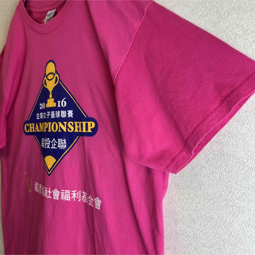 GILDAN(ギルタン)のギルダン アメリカ古着 中国文字 プリント 半袖Tシャツ XL レディースのトップス(Tシャツ(半袖/袖なし))の商品写真