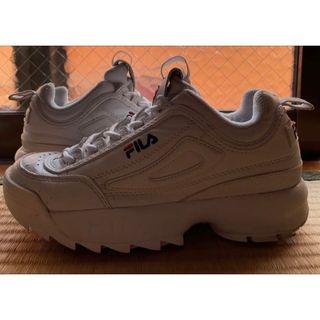 フィラ 白スニーカーの通販 80点 | FILAを買うならラクマ
