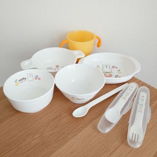 リッチェル(Richell)のリッチェル ミッフィー 食器セット スプーン フォーク コップでマグ(離乳食器セット)