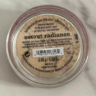 ベアミネラル(bareMinerals)の新品 ベアミネラル シークレットラディエンス 0.85g(フェイスパウダー)