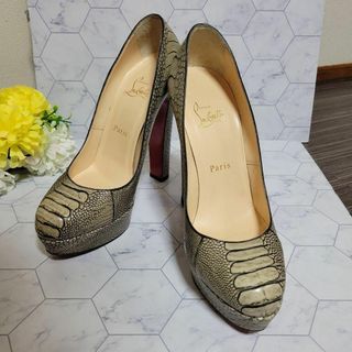 ルブタン 定価17万レアハートキラキラパンプス - www.top4all.pl