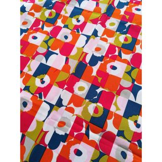 マリメッコ(marimekko)のマリメッコ　RUUTU UNIKKO　ミニルーツウニッコ　marimekko(生地/糸)