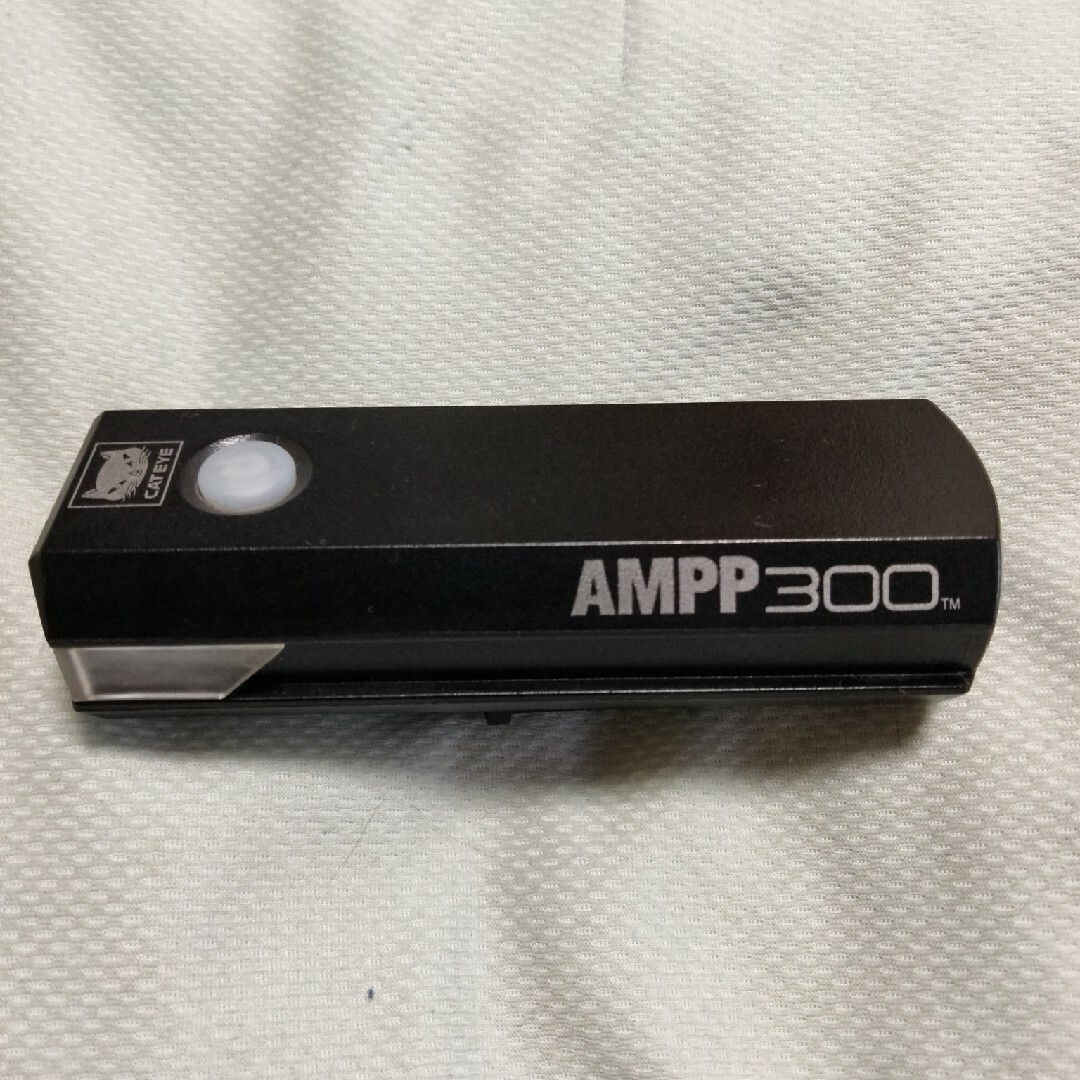 キャットアイ AMPP300 とテールランプ