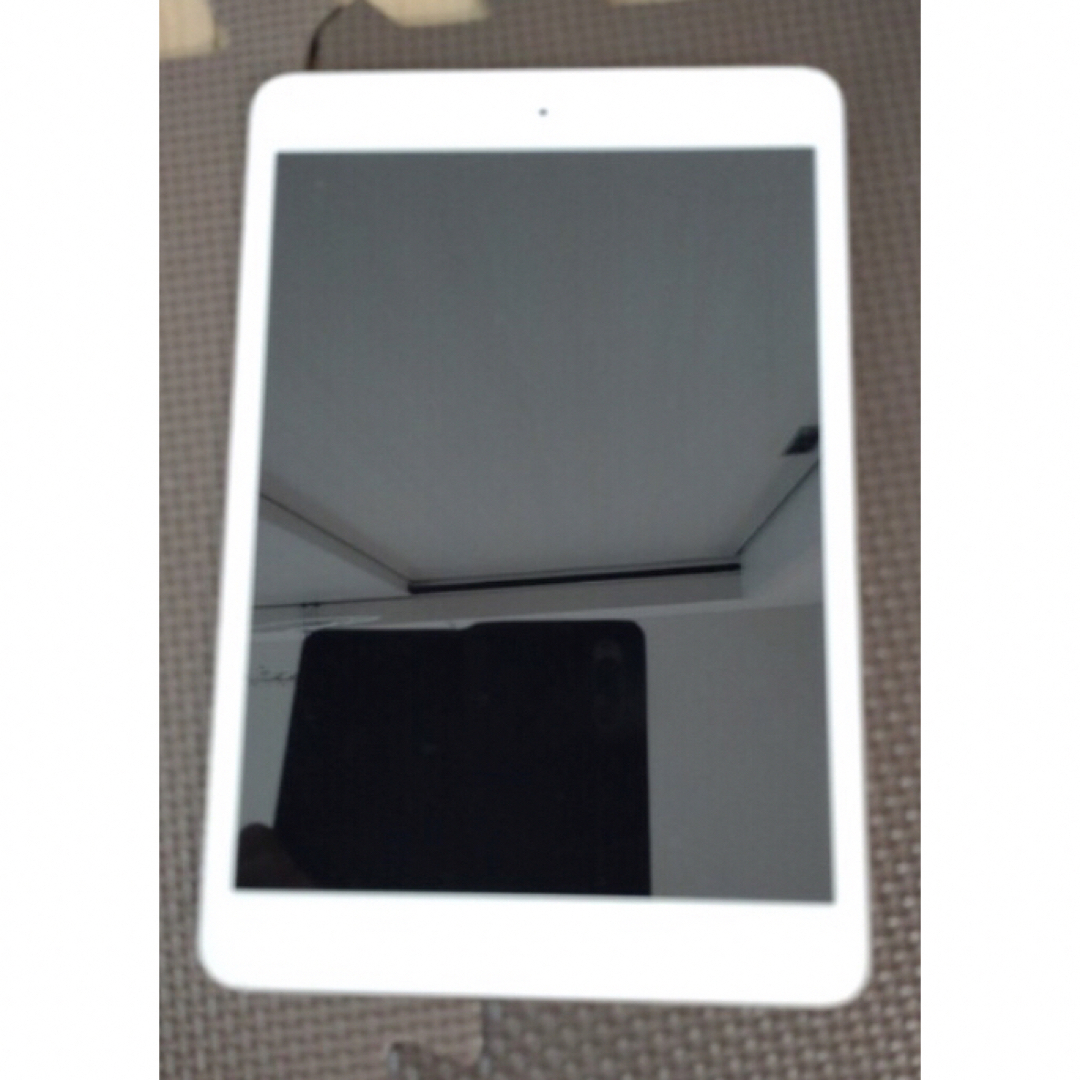 初代iPad mini 32G wifi＋ cellular モデル（シルバー）