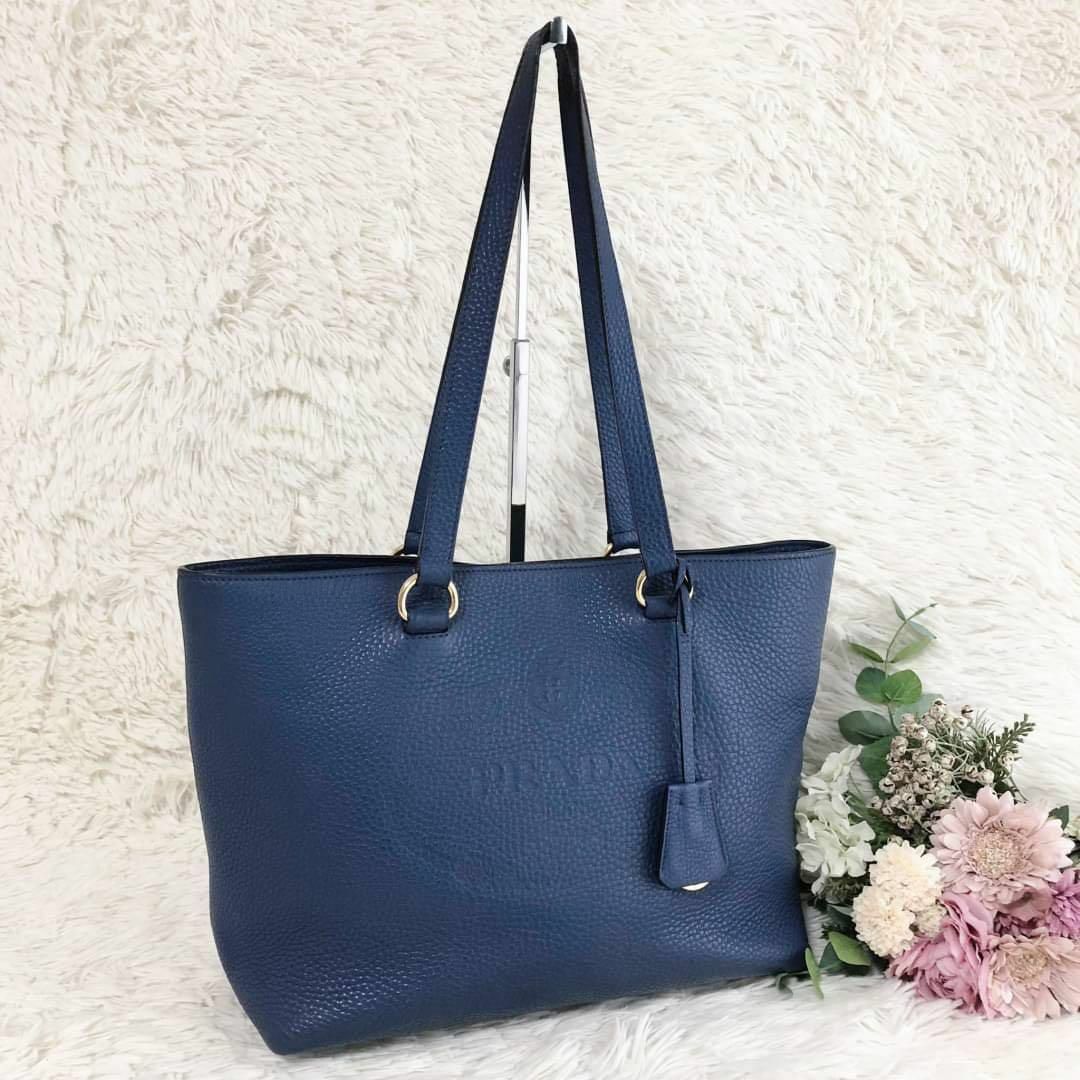 極美品】プラダ ショルダーバッグ ヴィッテロ エンボスロゴ ゴールド金具-