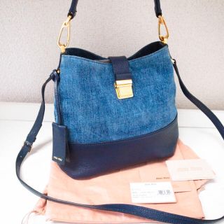 ミュウミュウ(miumiu)のれんれ様専用♡ミュウミュウ 2wayバッグ デニム マドラスレザー 青 財布(ハンドバッグ)