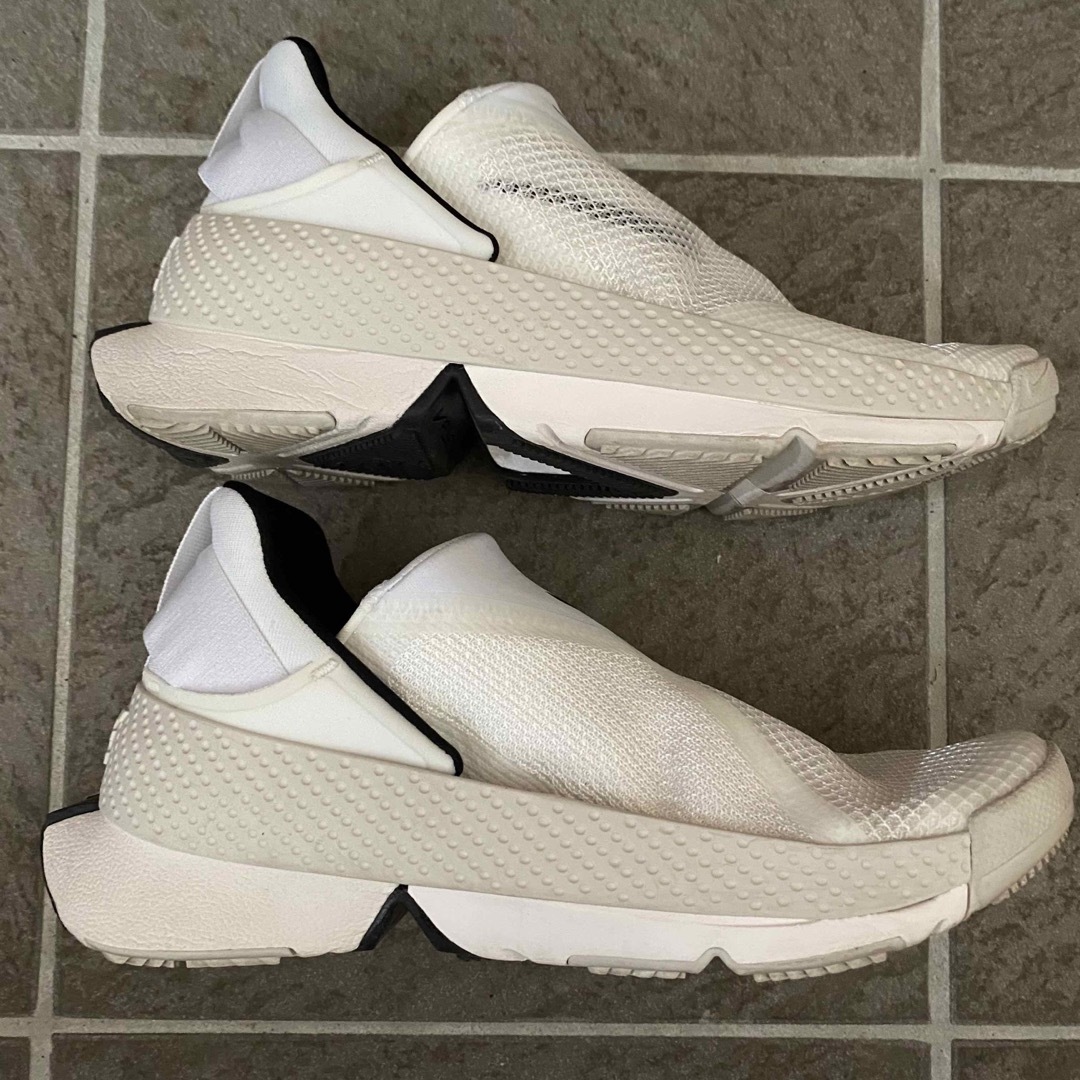 NIKE ナイキ ゴーフライイーズ スニーカー 白 25cm【送料込】