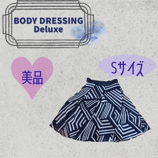 ボディドレッシングデラックス(BODY DRESSING Deluxe)のボディドレッシング デラックス　スカート　フレア　総柄(ひざ丈スカート)