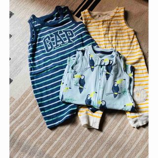 ベビーギャップ(babyGAP)のgapベビーカバーオール3枚セットサイズ70ロゴ入り半袖(カバーオール)